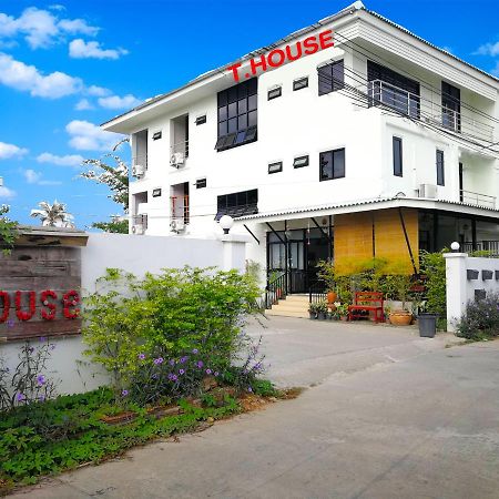 Hotel T. House Mae Sot Exterior foto
